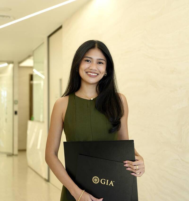 April Mayo, Graduate Gemologist and jewelry designer